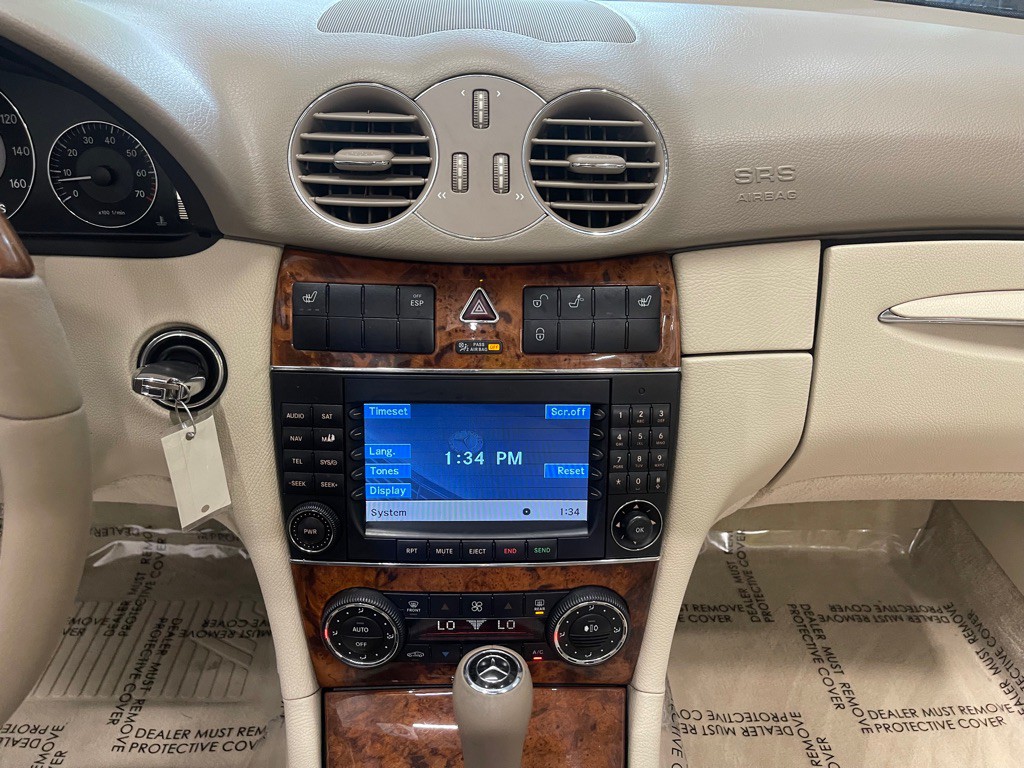2008 Mercedes-Benz CLK-Class Image 30