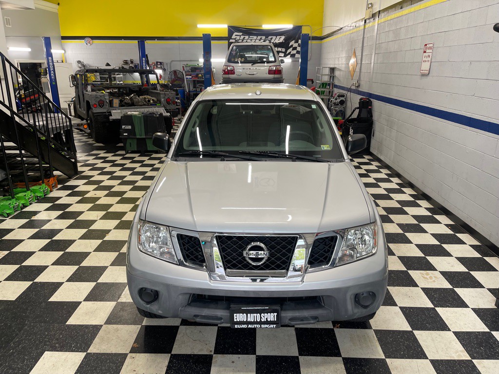 2013 Nissan Frontier Image 3