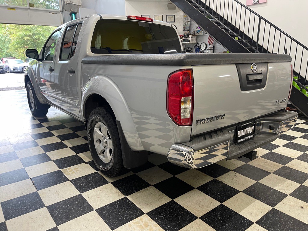 2013 Nissan Frontier Image 8