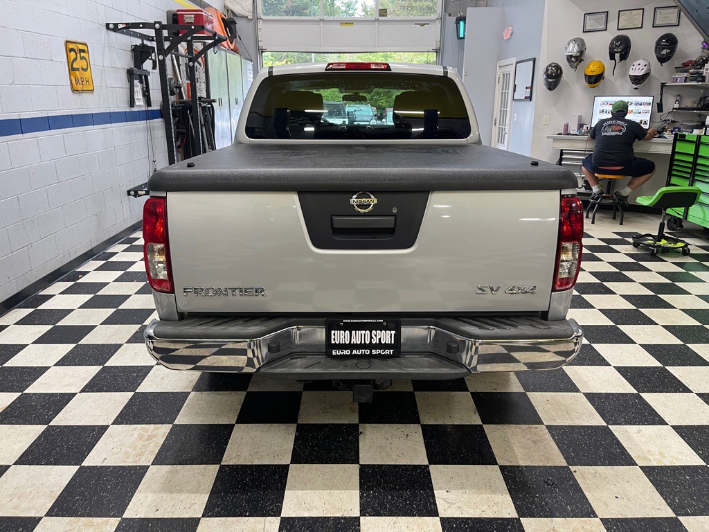 2013 Nissan Frontier Image 10
