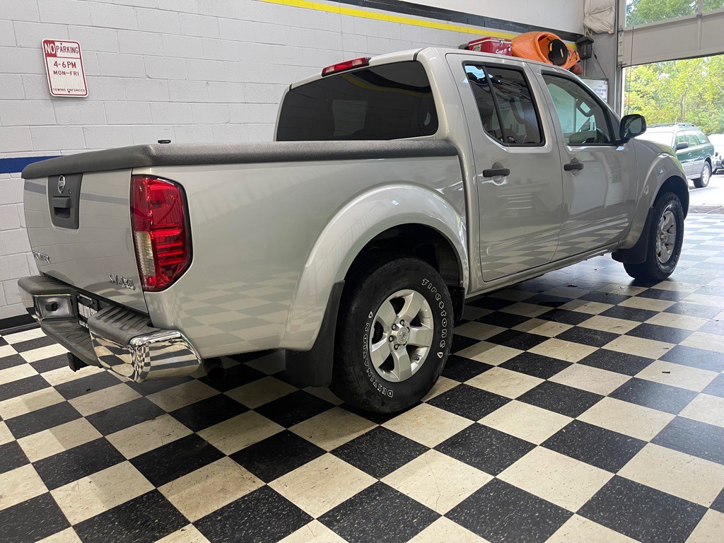 2013 Nissan Frontier Image 15