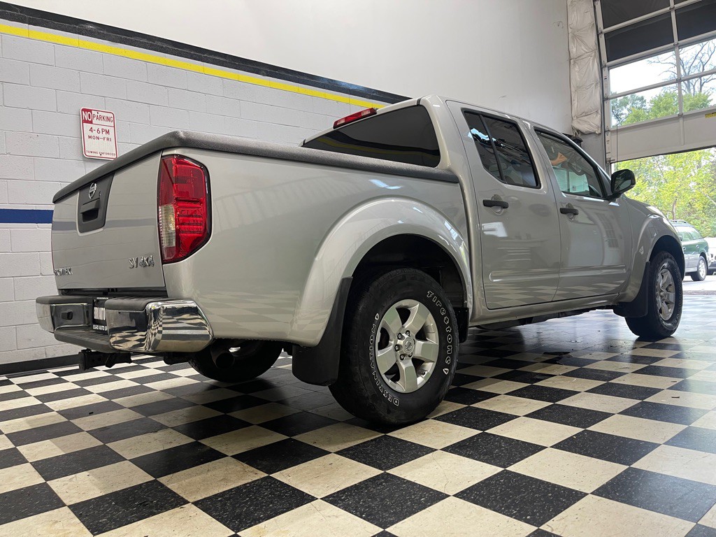 2013 Nissan Frontier Image 16