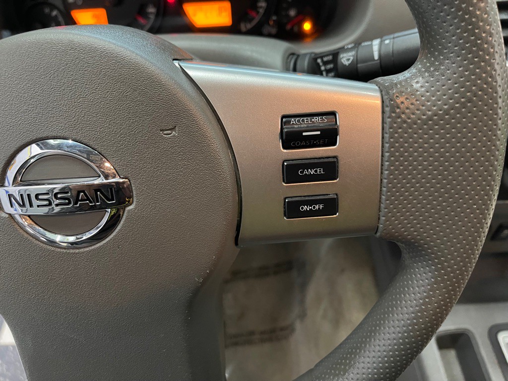 2013 Nissan Frontier Image 30