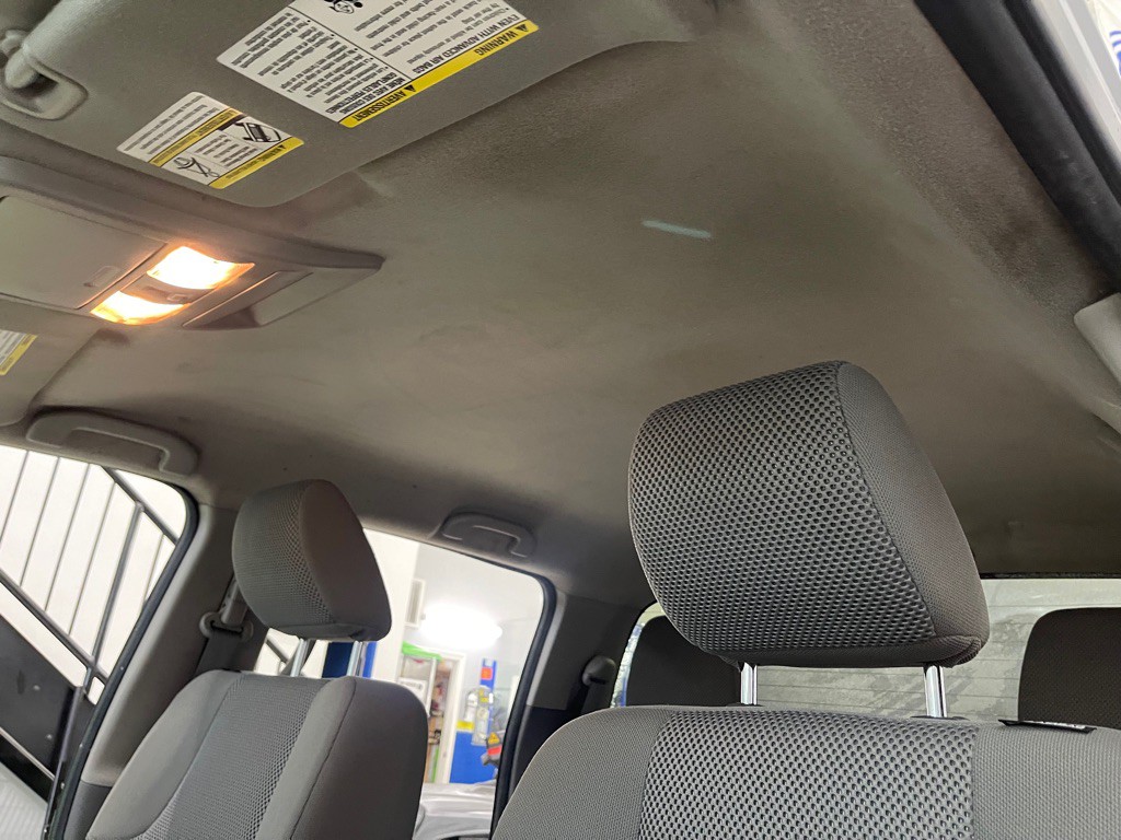 2013 Nissan Frontier Image 35