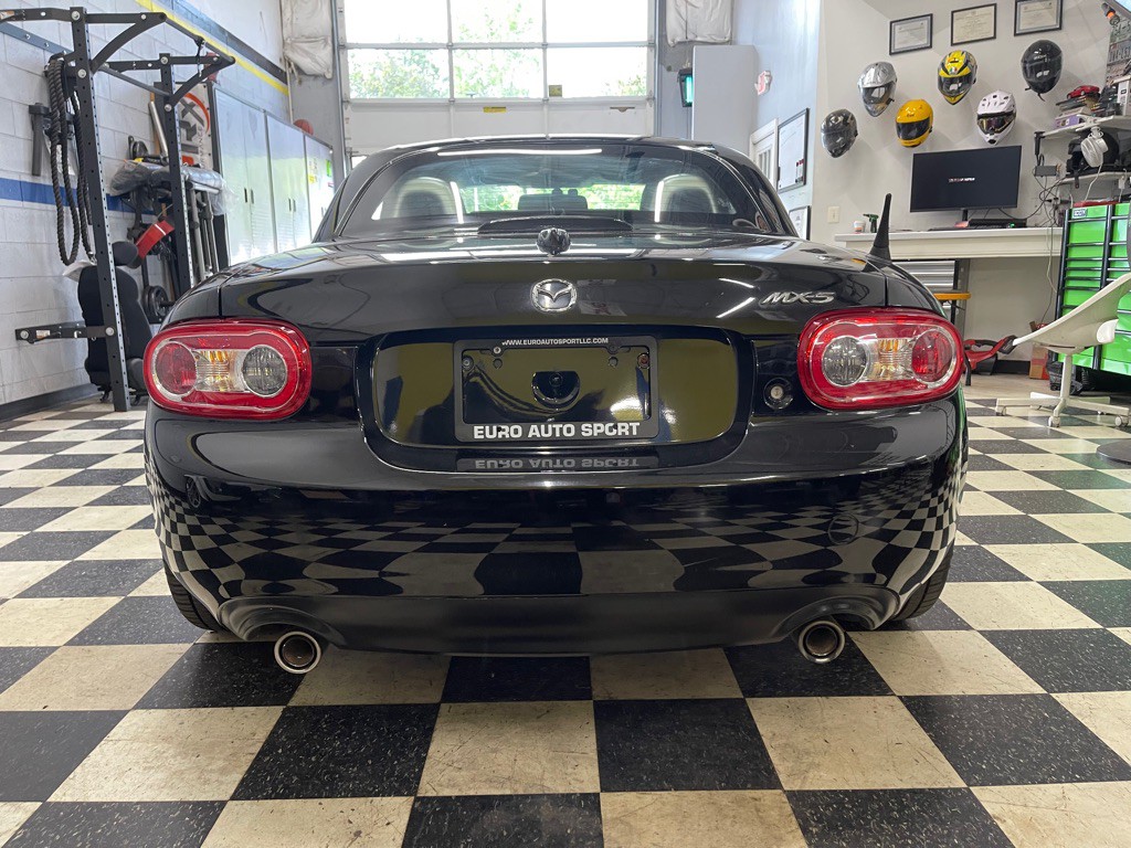 2011 Mazda MX-5 Miata Image 12