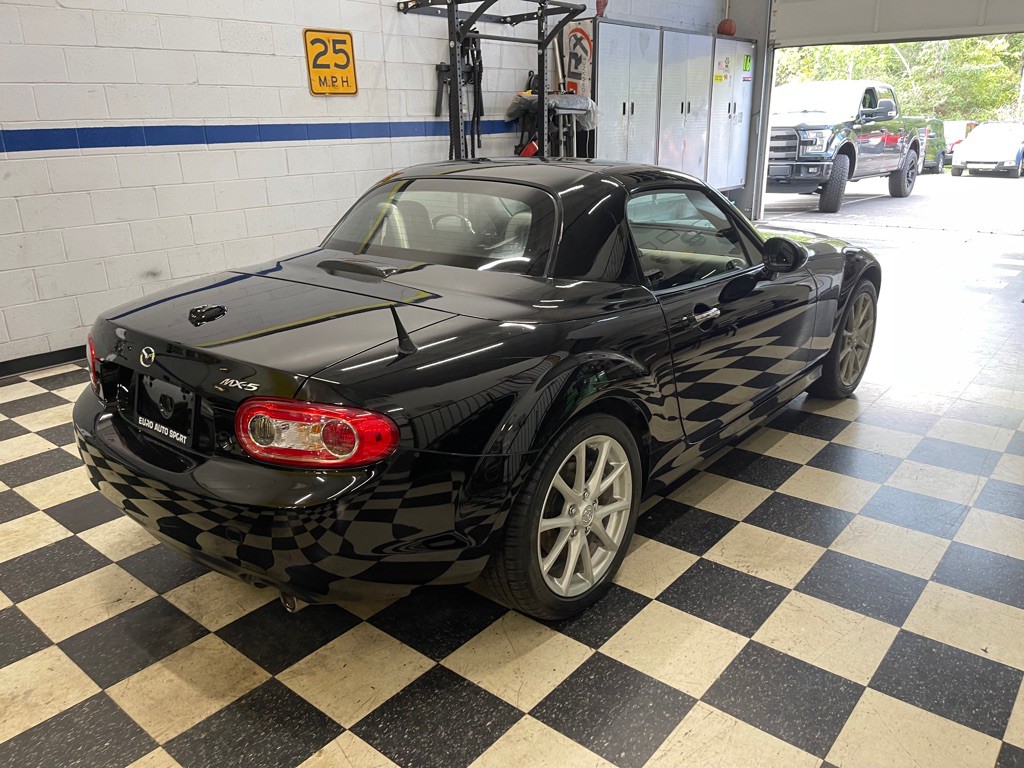 2011 Mazda MX-5 Miata Image 14