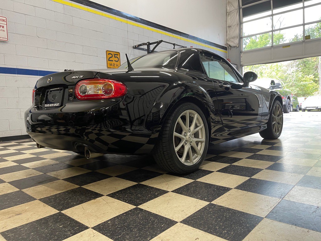 2011 Mazda MX-5 Miata Image 15