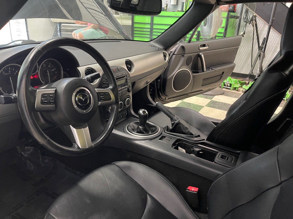 2011 Mazda MX-5 Miata Image 26