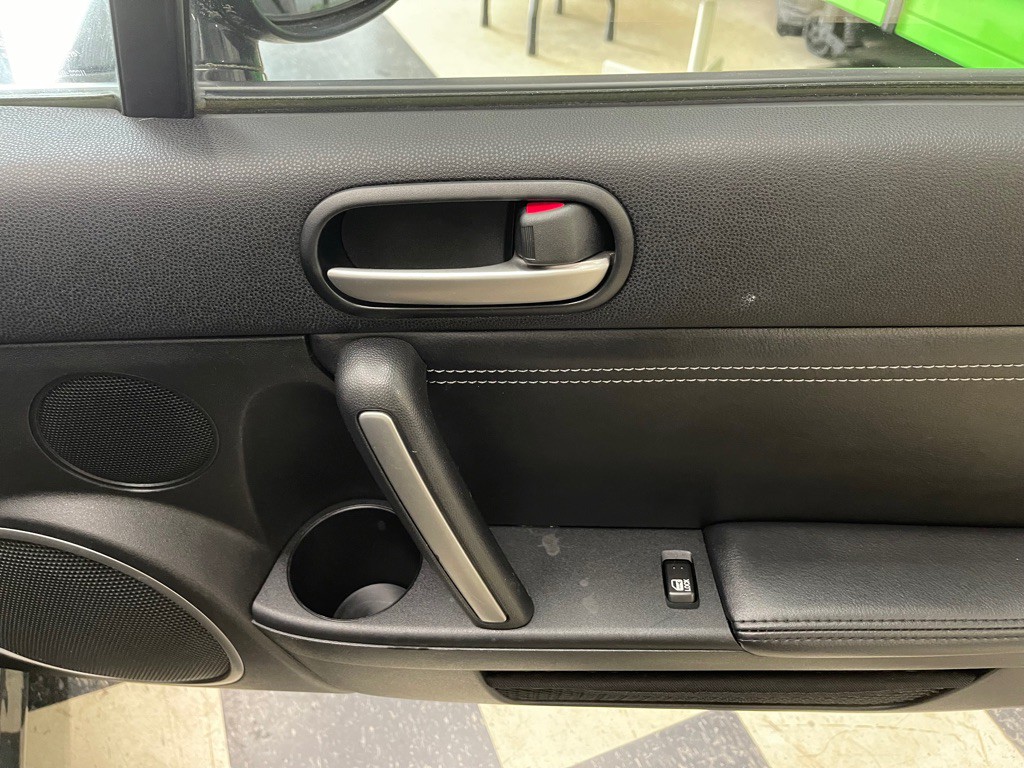 2011 Mazda MX-5 Miata Image 39