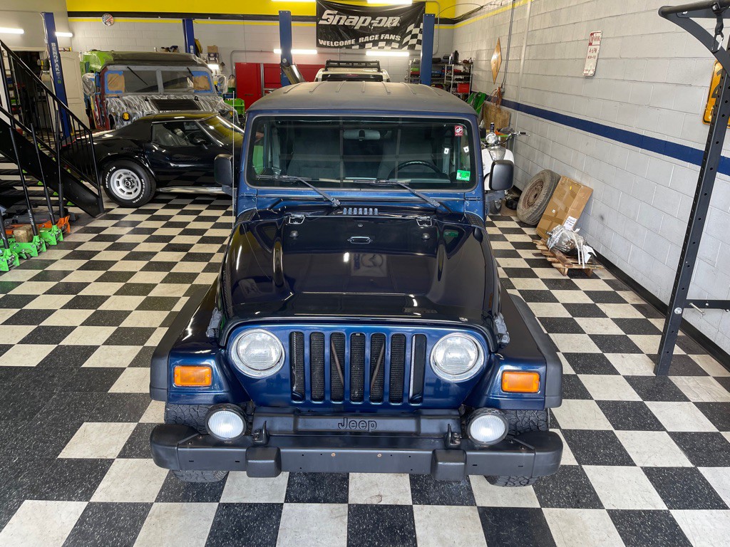 2004 Jeep Wrangler Image 2