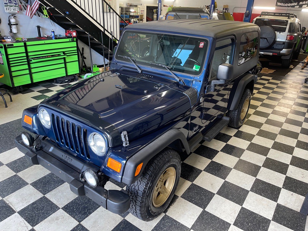 2004 Jeep Wrangler Image 4