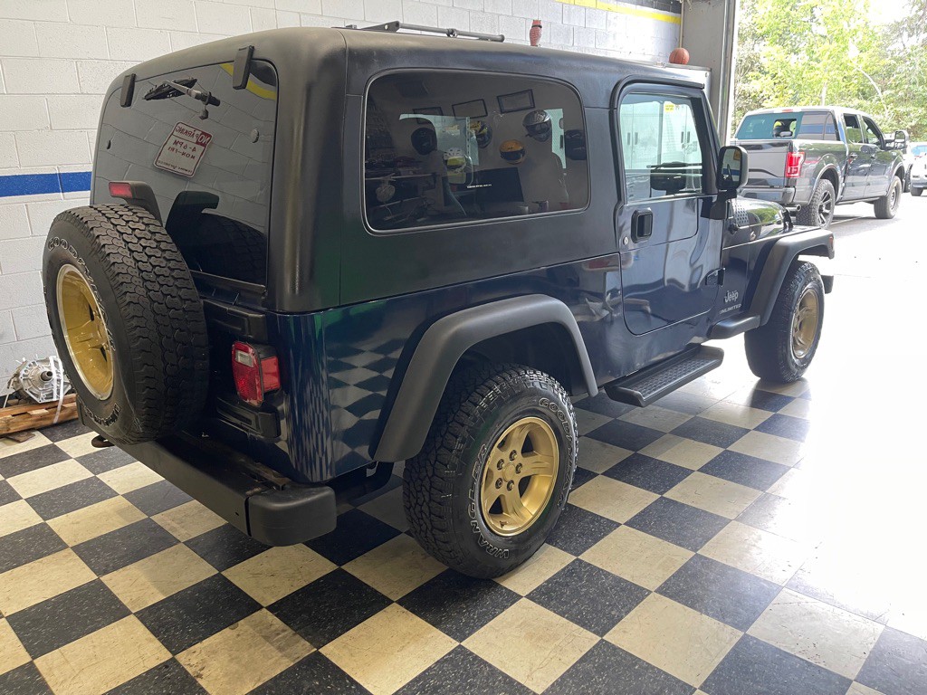 2004 Jeep Wrangler Image 14