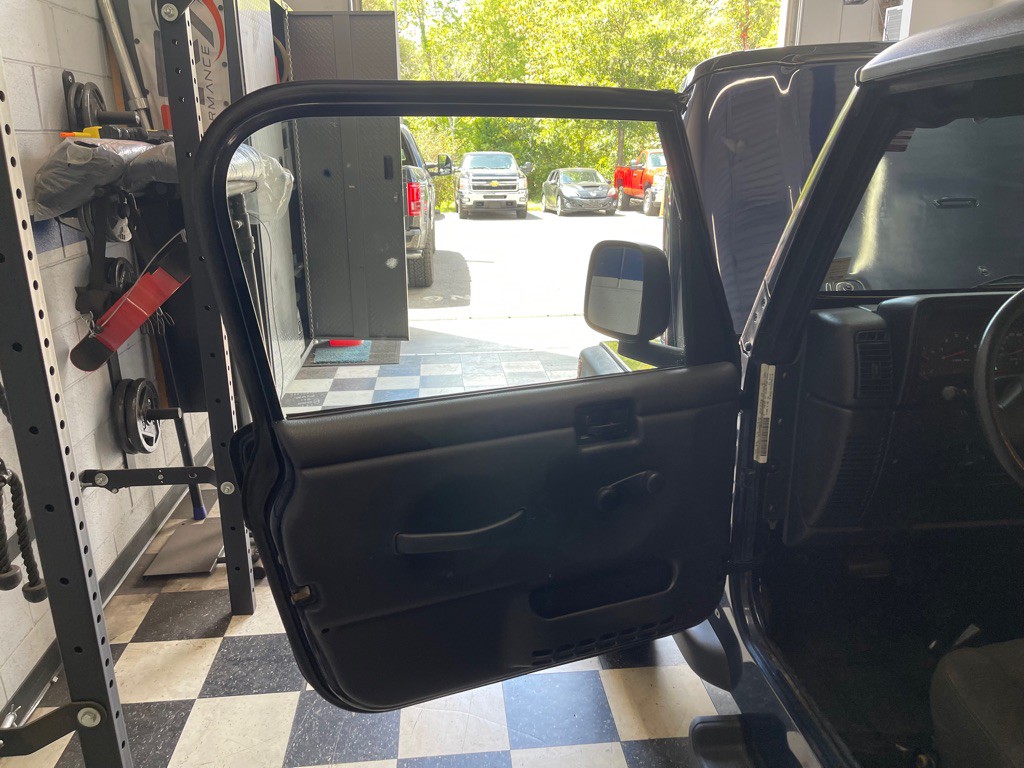 2004 Jeep Wrangler Image 22