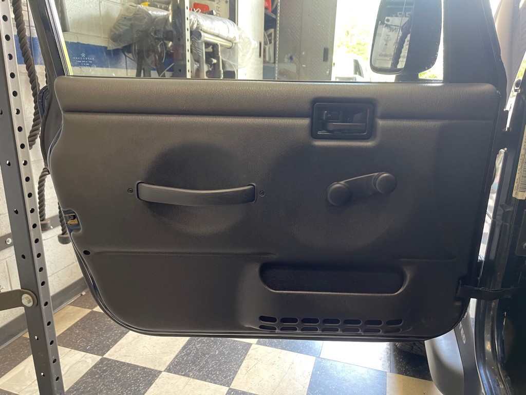 2004 Jeep Wrangler Image 23