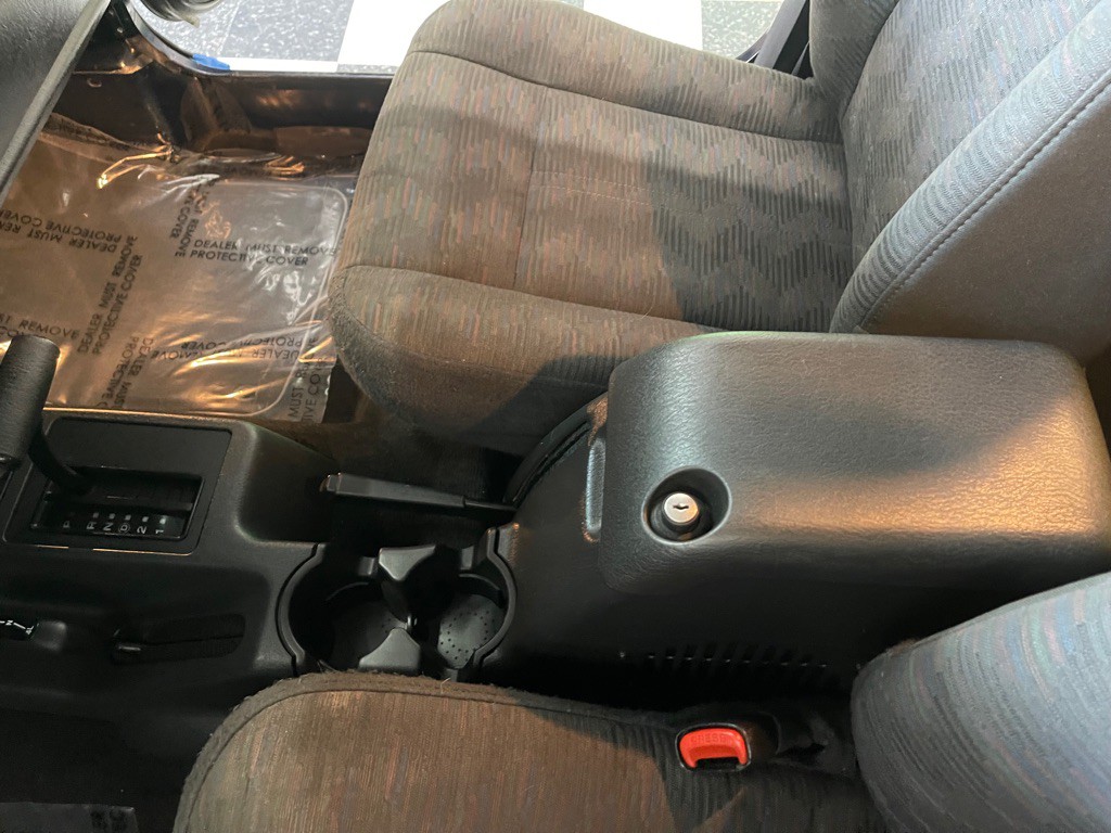 2004 Jeep Wrangler Image 35