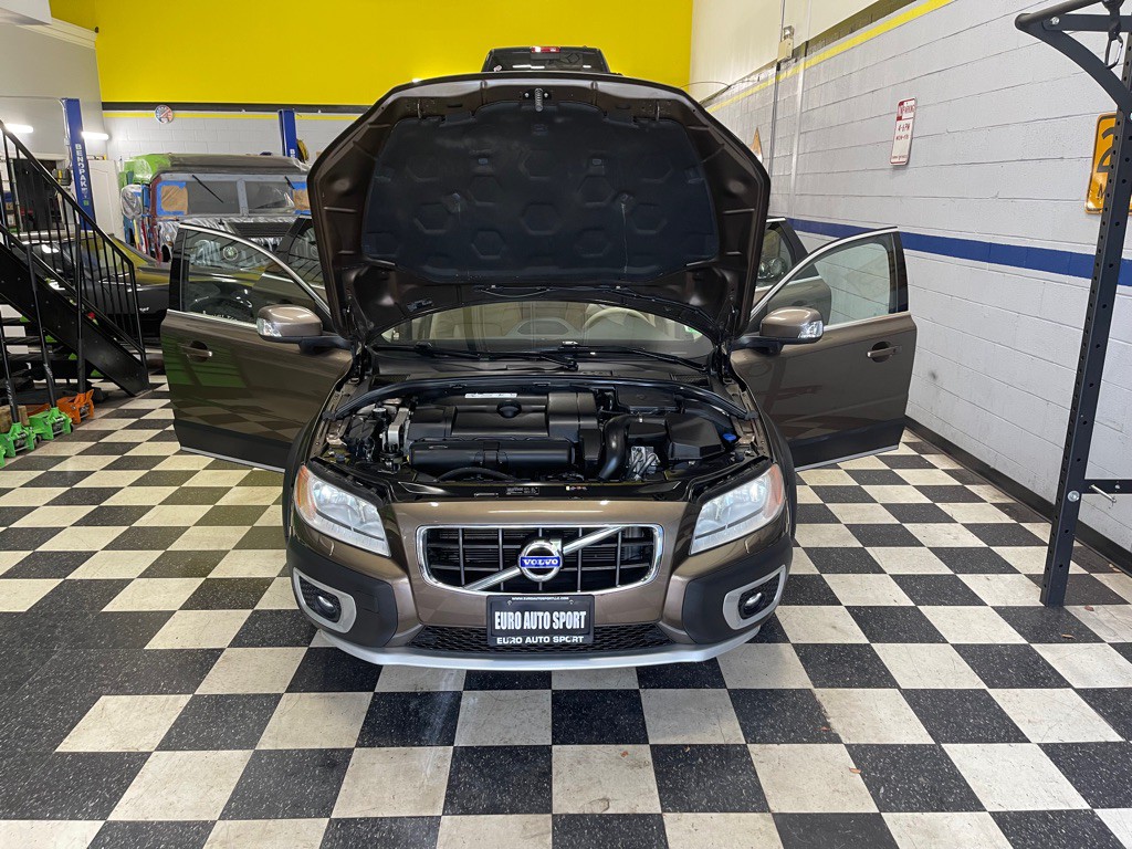 2013 Volvo XC70 Image 18