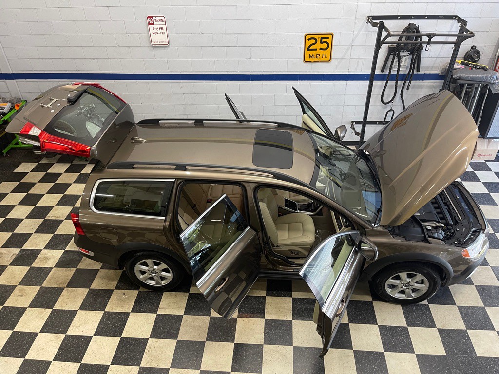 2013 Volvo XC70 Image 20
