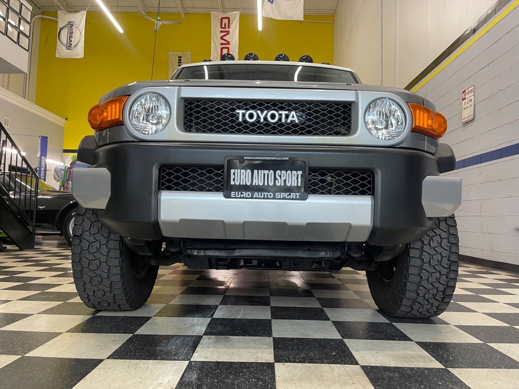 2010 Toyota FJ Cruiser Image 4
