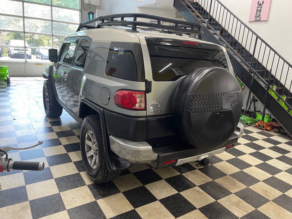 2010 Toyota FJ Cruiser Image 9