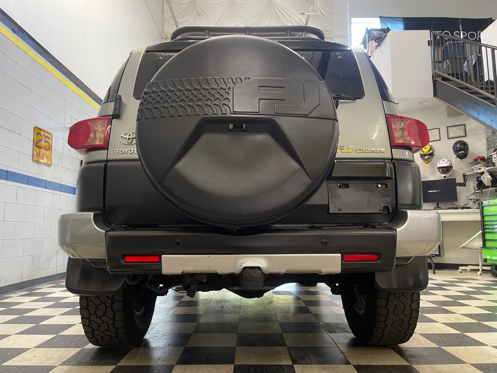 2010 Toyota FJ Cruiser Image 13