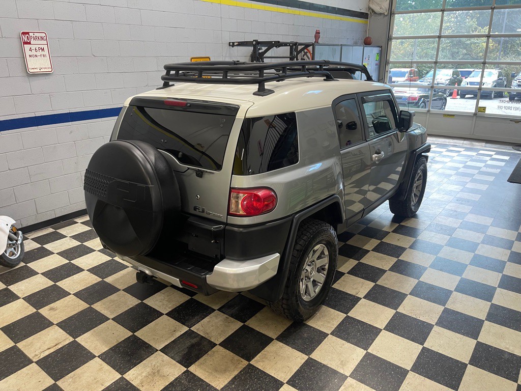 2010 Toyota FJ Cruiser Image 14
