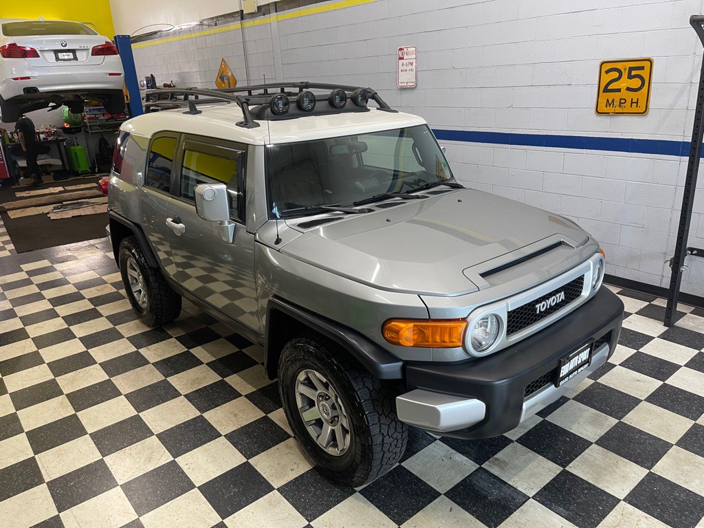 2010 Toyota FJ Cruiser Image 17