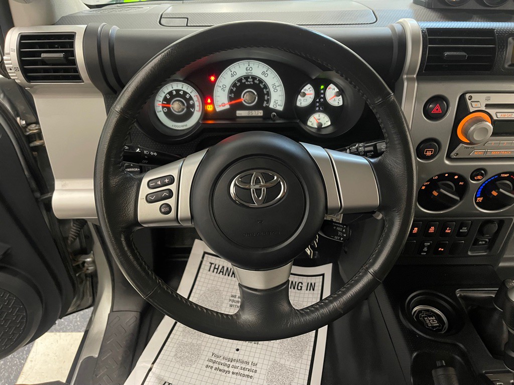 2010 Toyota FJ Cruiser Image 30