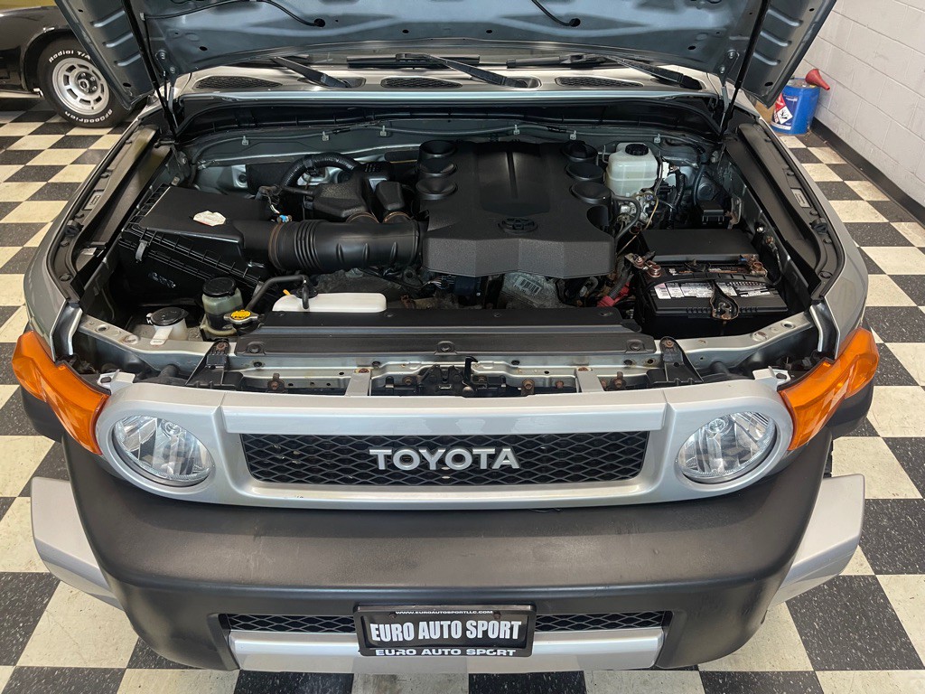 2010 Toyota FJ Cruiser Image 70