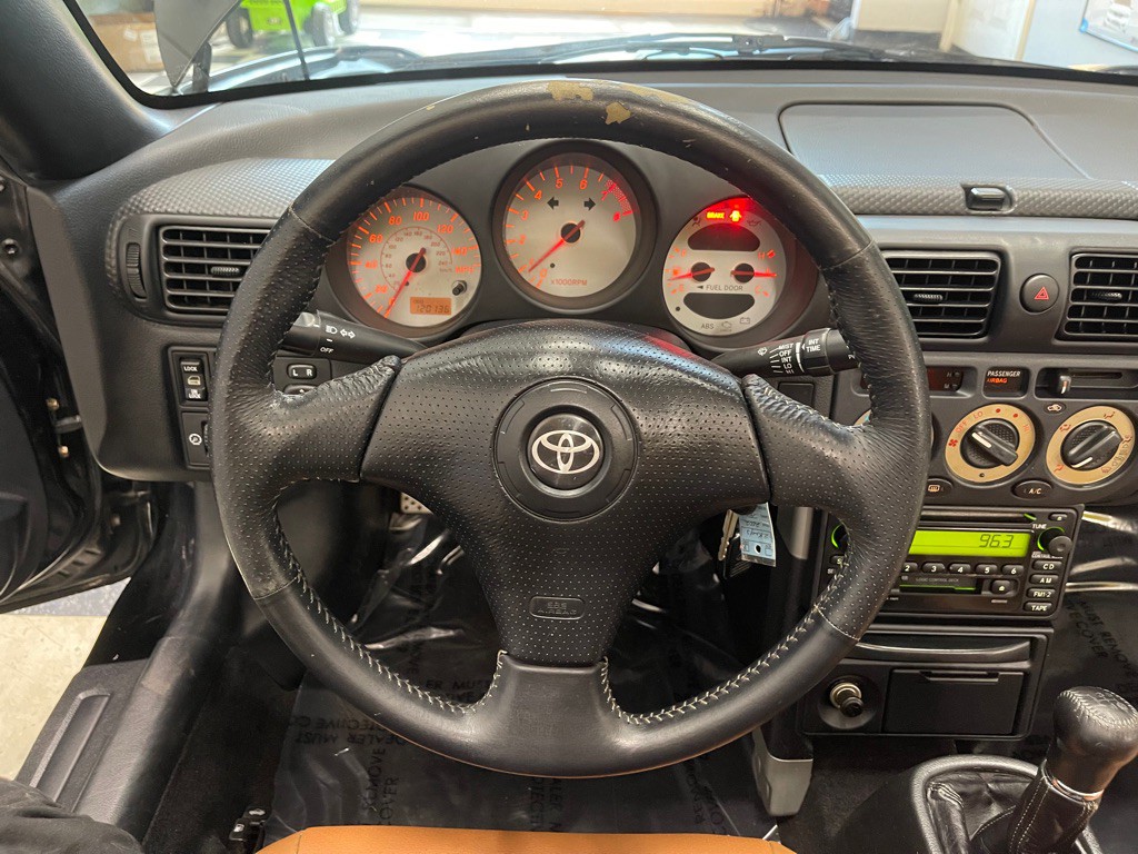 2002 Toyota MR2 Image 37