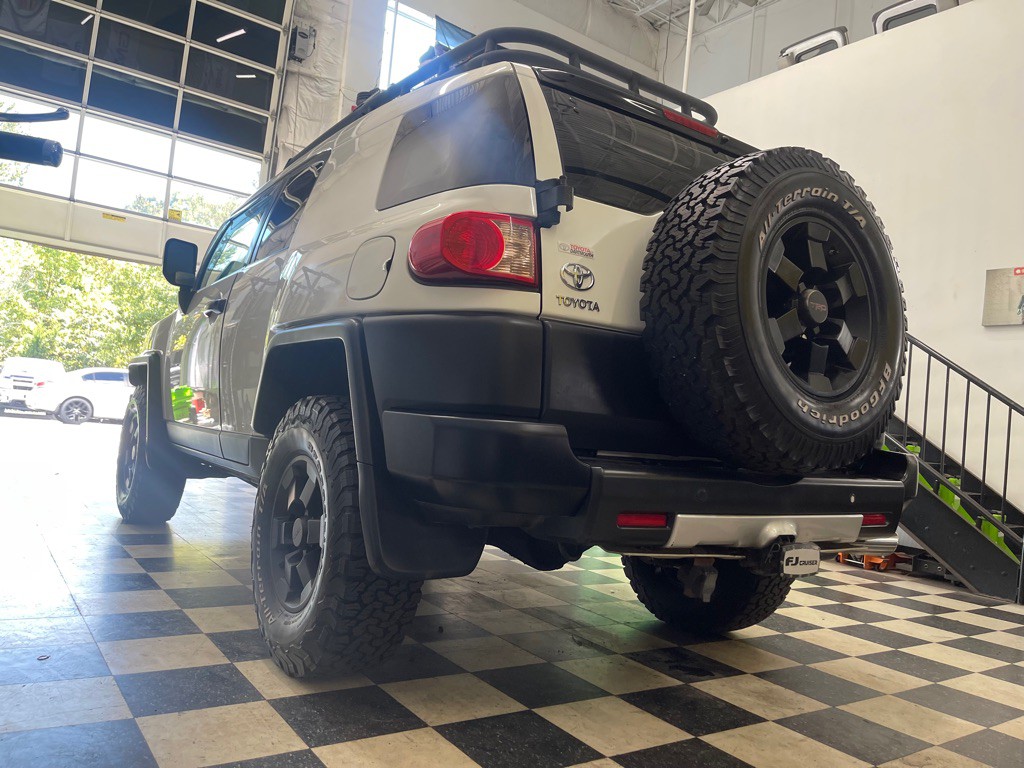 2008 Toyota FJ Cruiser Image 10