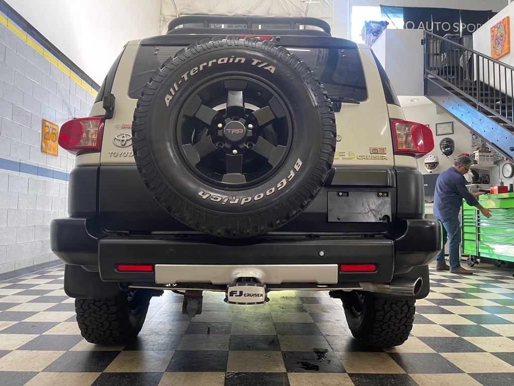 2008 Toyota FJ Cruiser Image 13