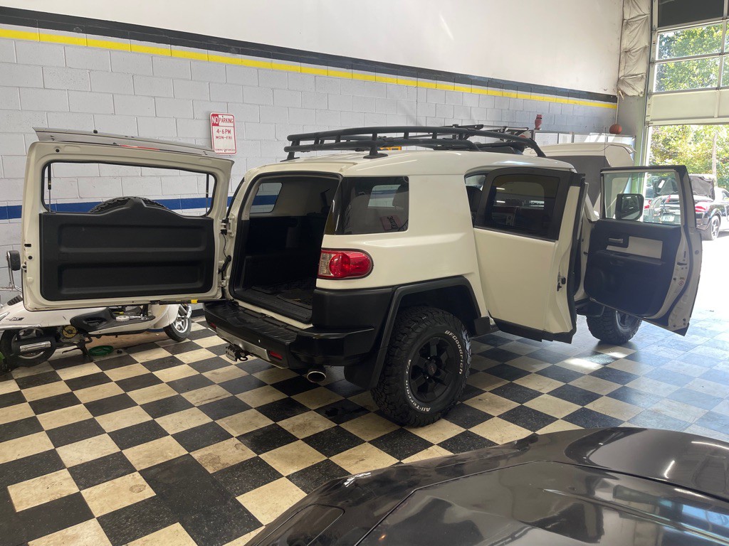 2008 Toyota FJ Cruiser Image 22
