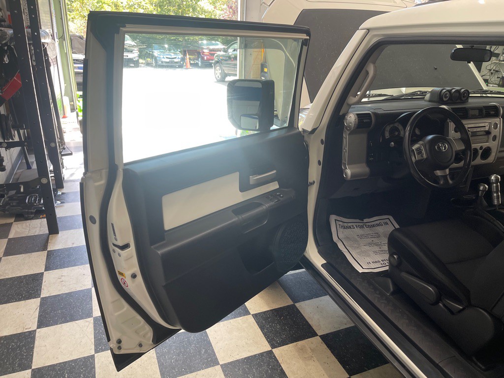 2008 Toyota FJ Cruiser Image 25
