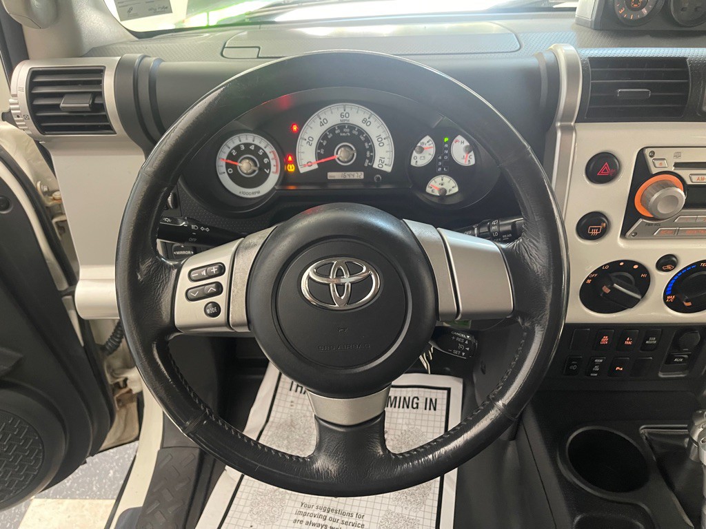 2008 Toyota FJ Cruiser Image 32