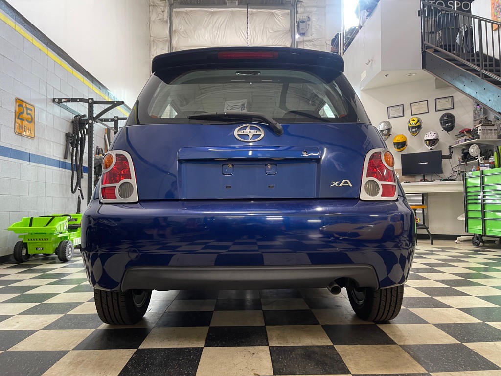 2005 Scion xA Image 20