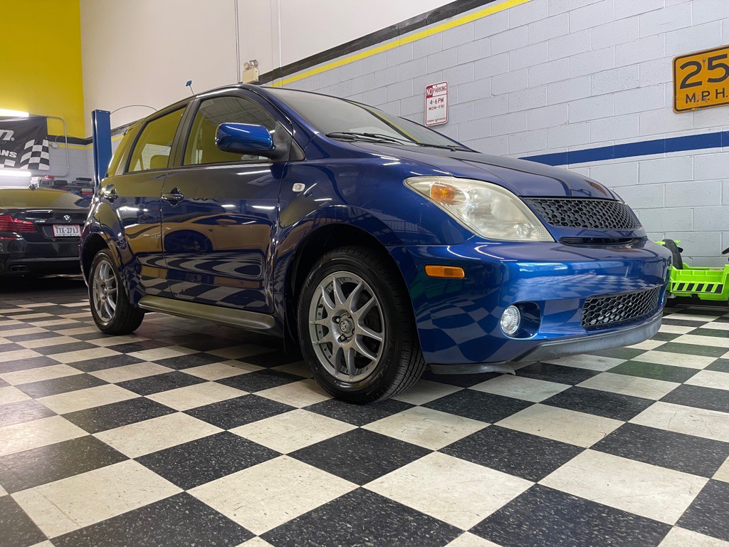 2005 Scion xA Image 32