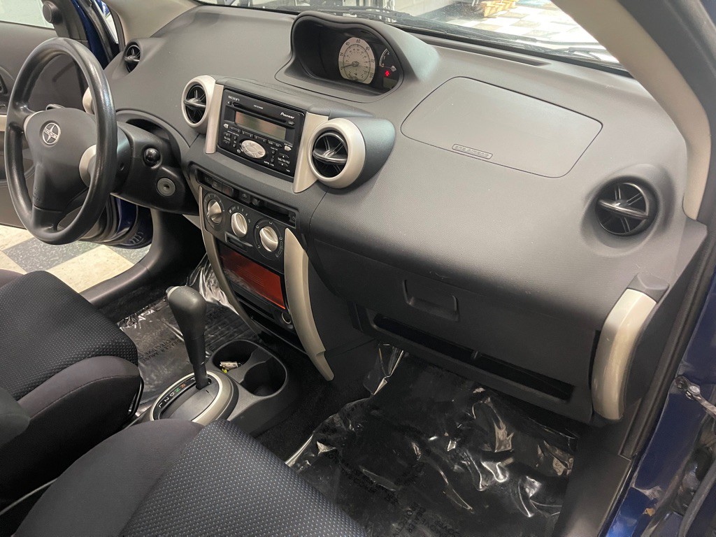 2005 Scion xA Image 89