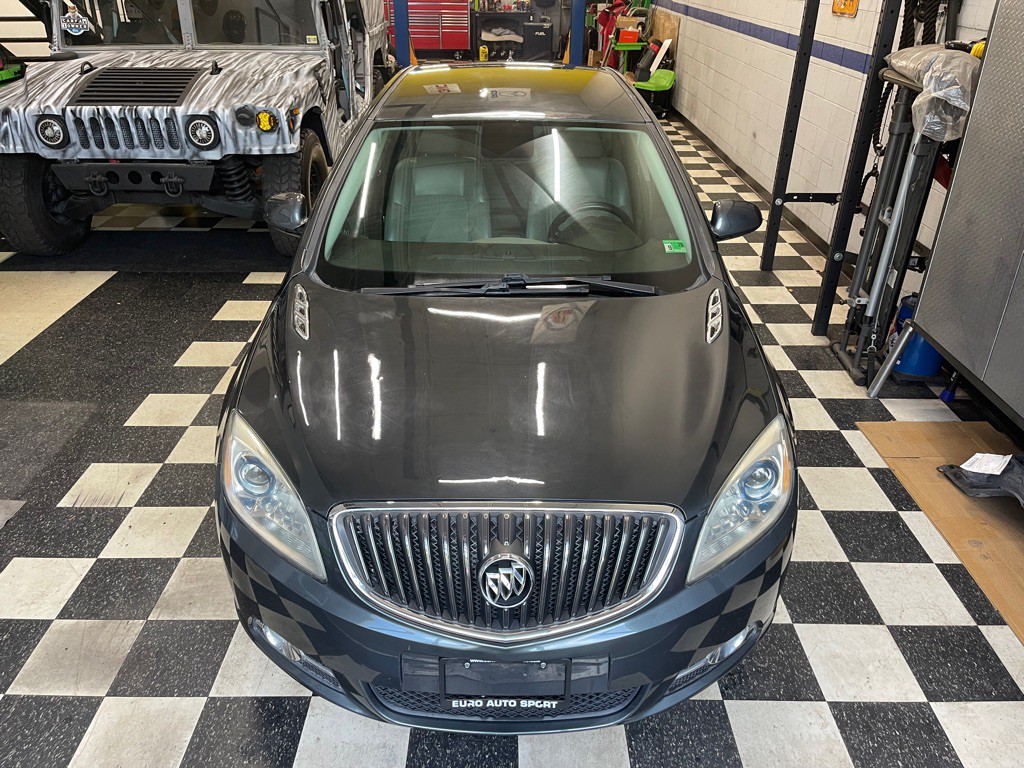 2013 Buick Verano Image 2