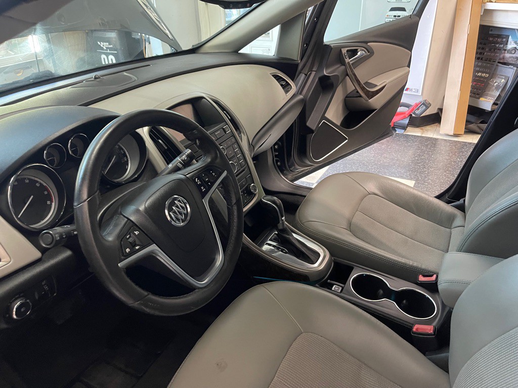 2013 Buick Verano Image 24