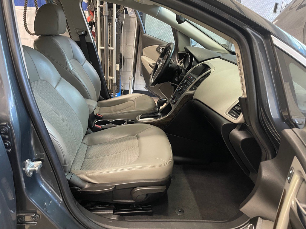 2013 Buick Verano Image 35