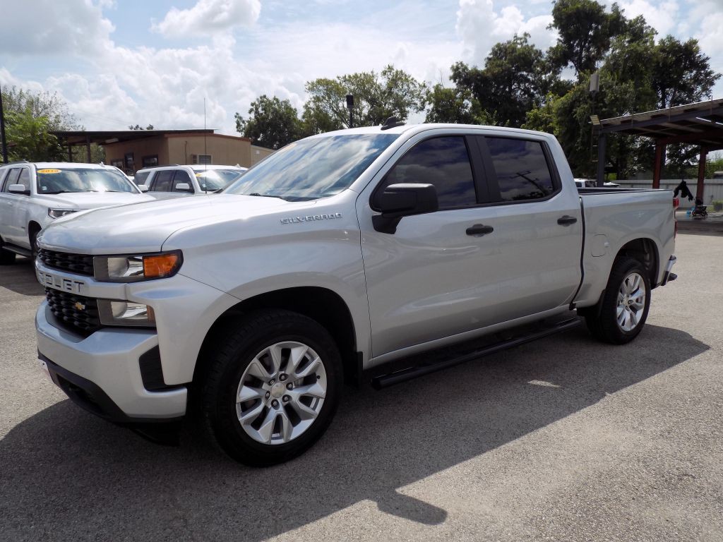 2021 Chevrolet Silverado 1500 Image 2