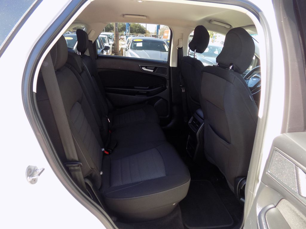 2018 Ford Edge Image 13