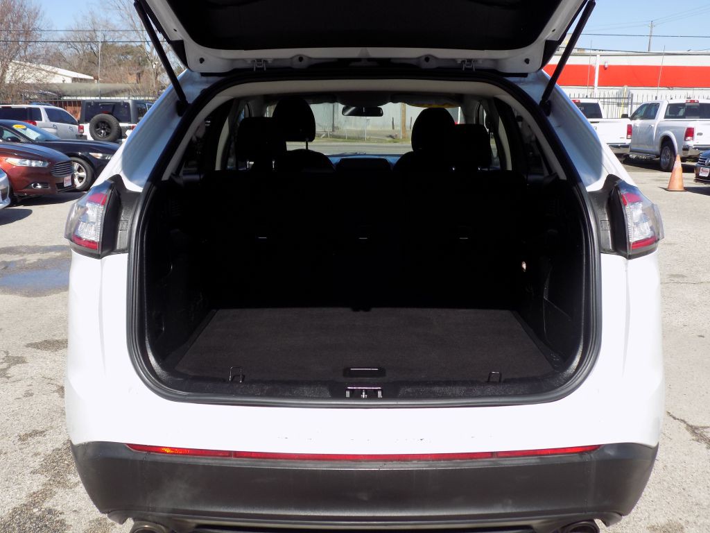 2018 Ford Edge Image 15