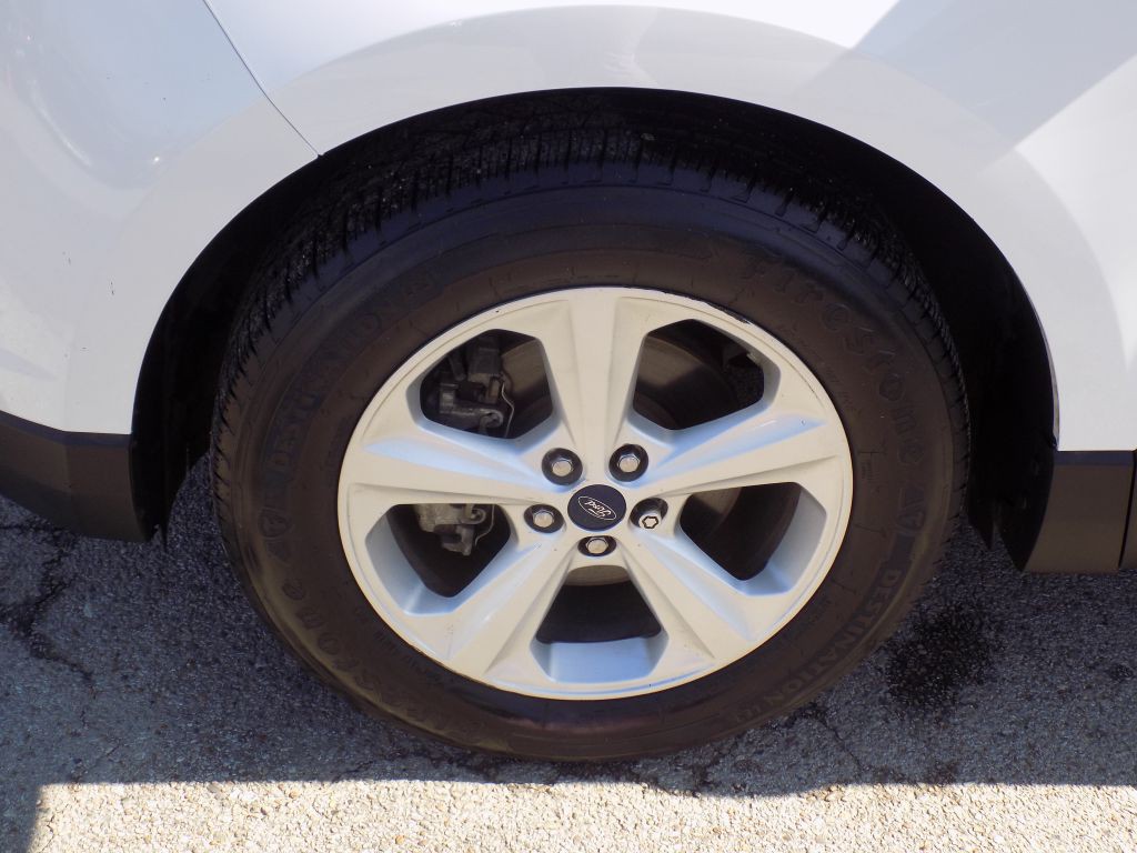 2018 Ford Edge Image 19