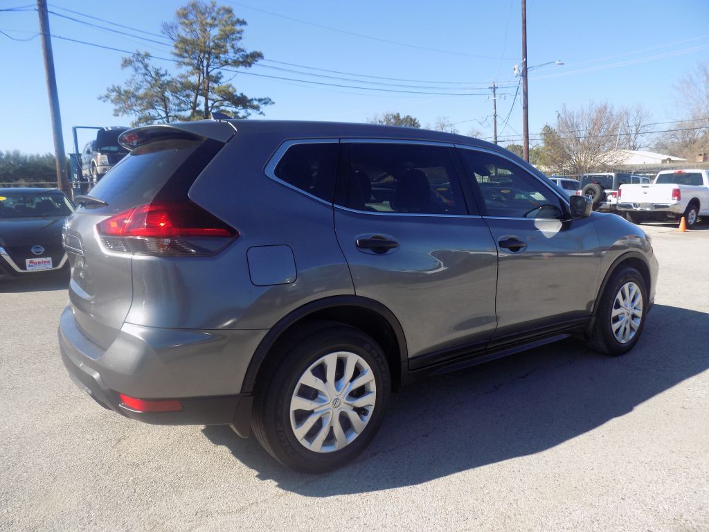 2020 Nissan Rogue Image 3