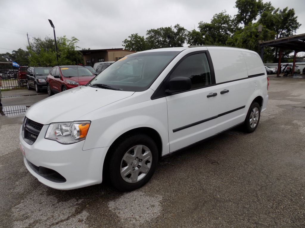 2013 RAM Tradesman Image 2
