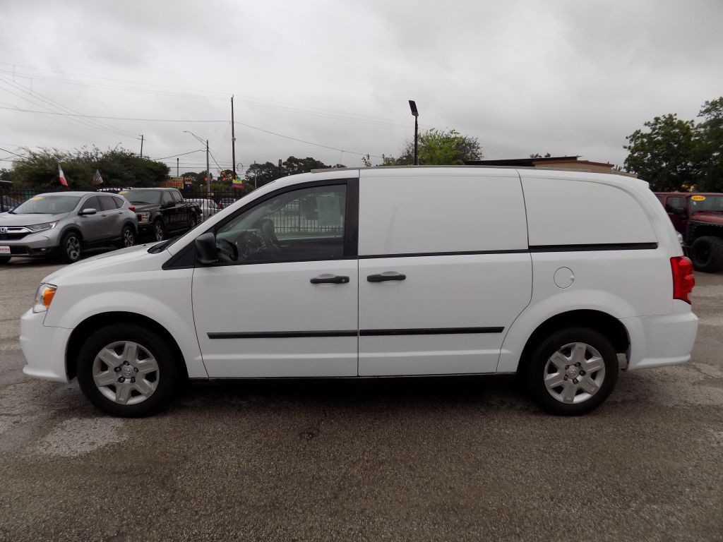 2013 RAM Tradesman Image 3