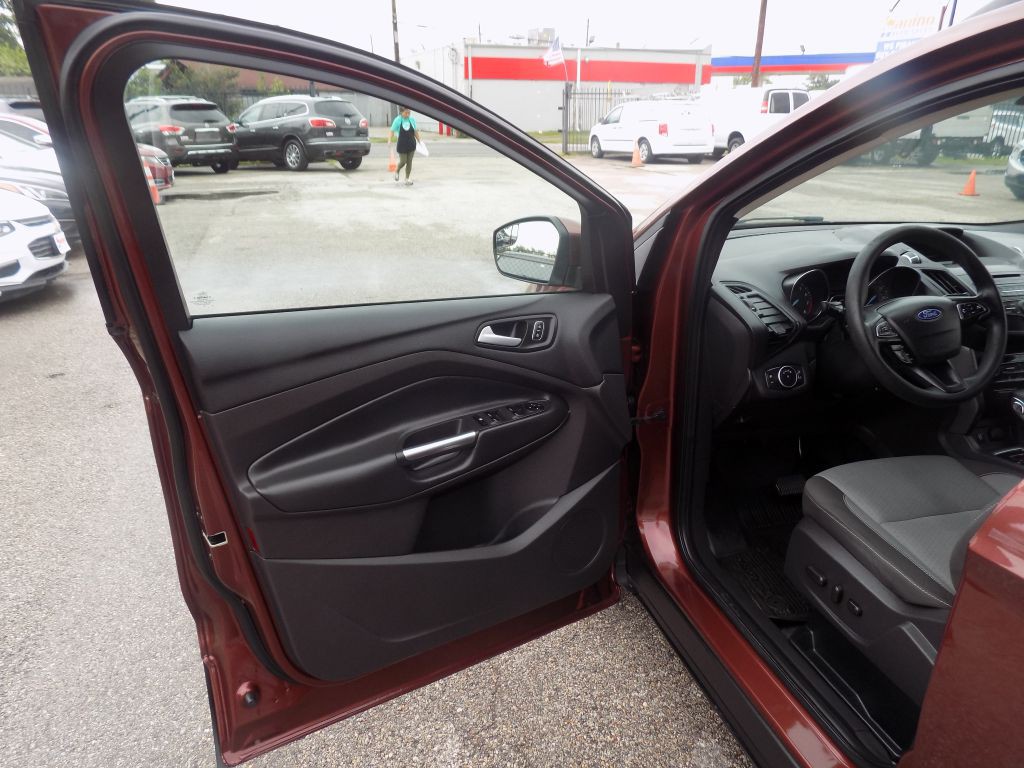 2018 Ford Escape Image 17