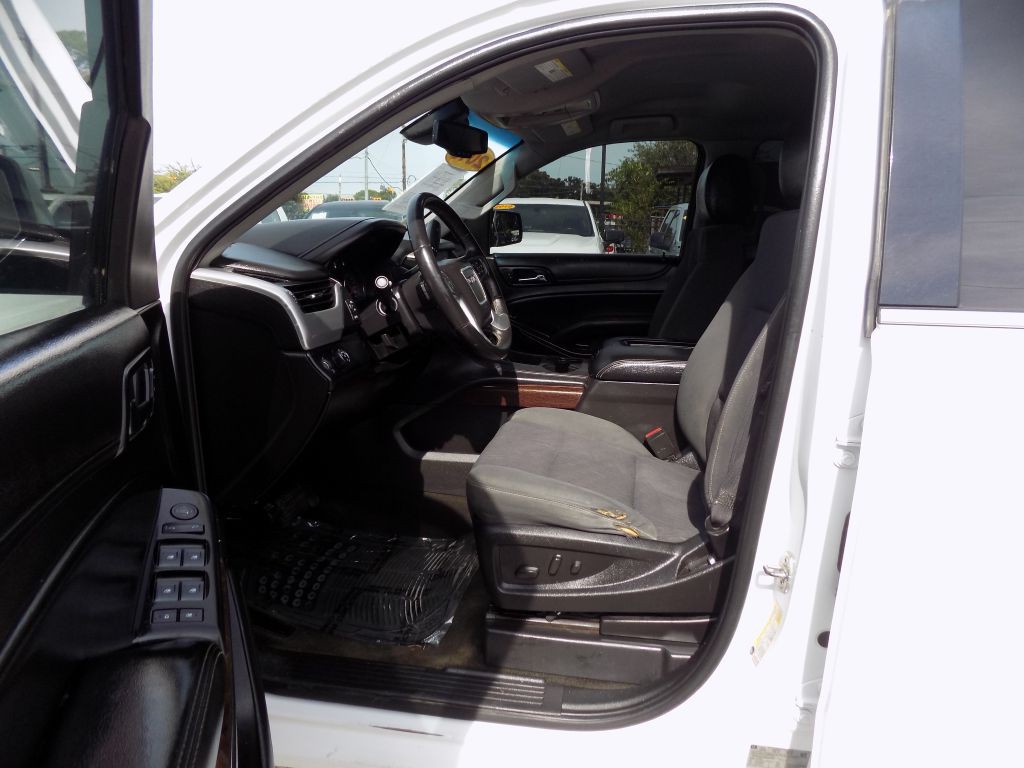 2016 GMC Yukon Image 9