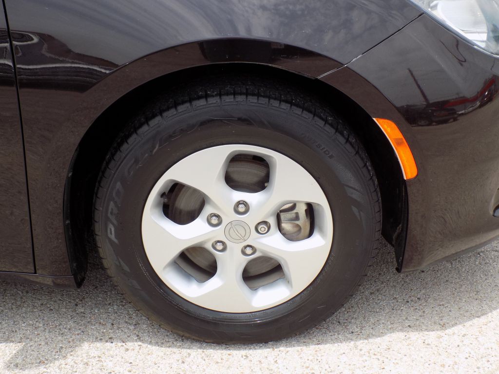 2017 Chrysler Pacifica Image 20
